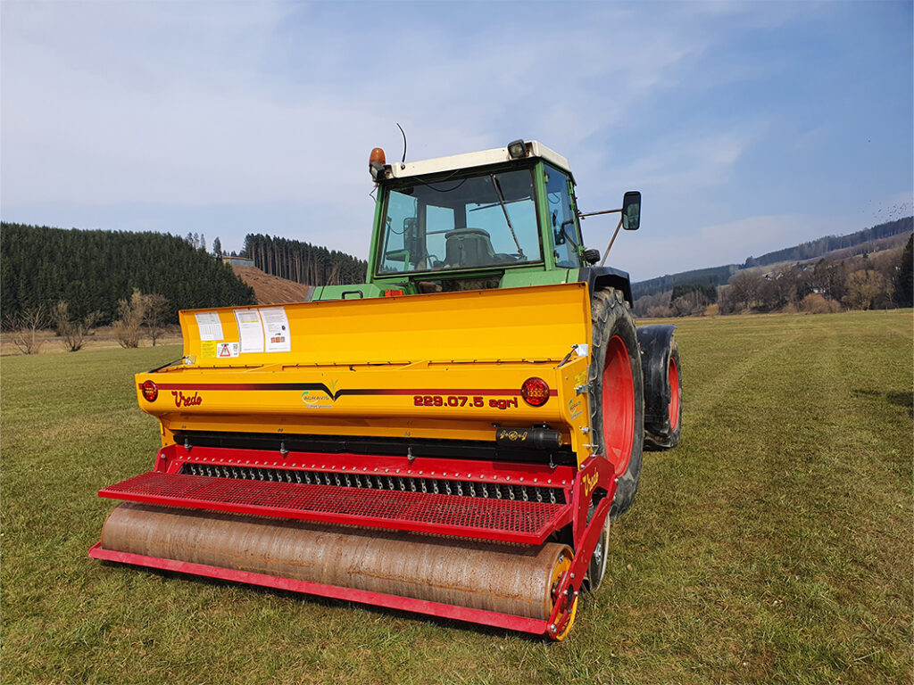 Maschinenring BHD Siegen Wittgenstein Vredo Grassaemaschine